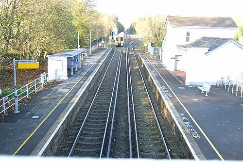 Shepherds Well railway station